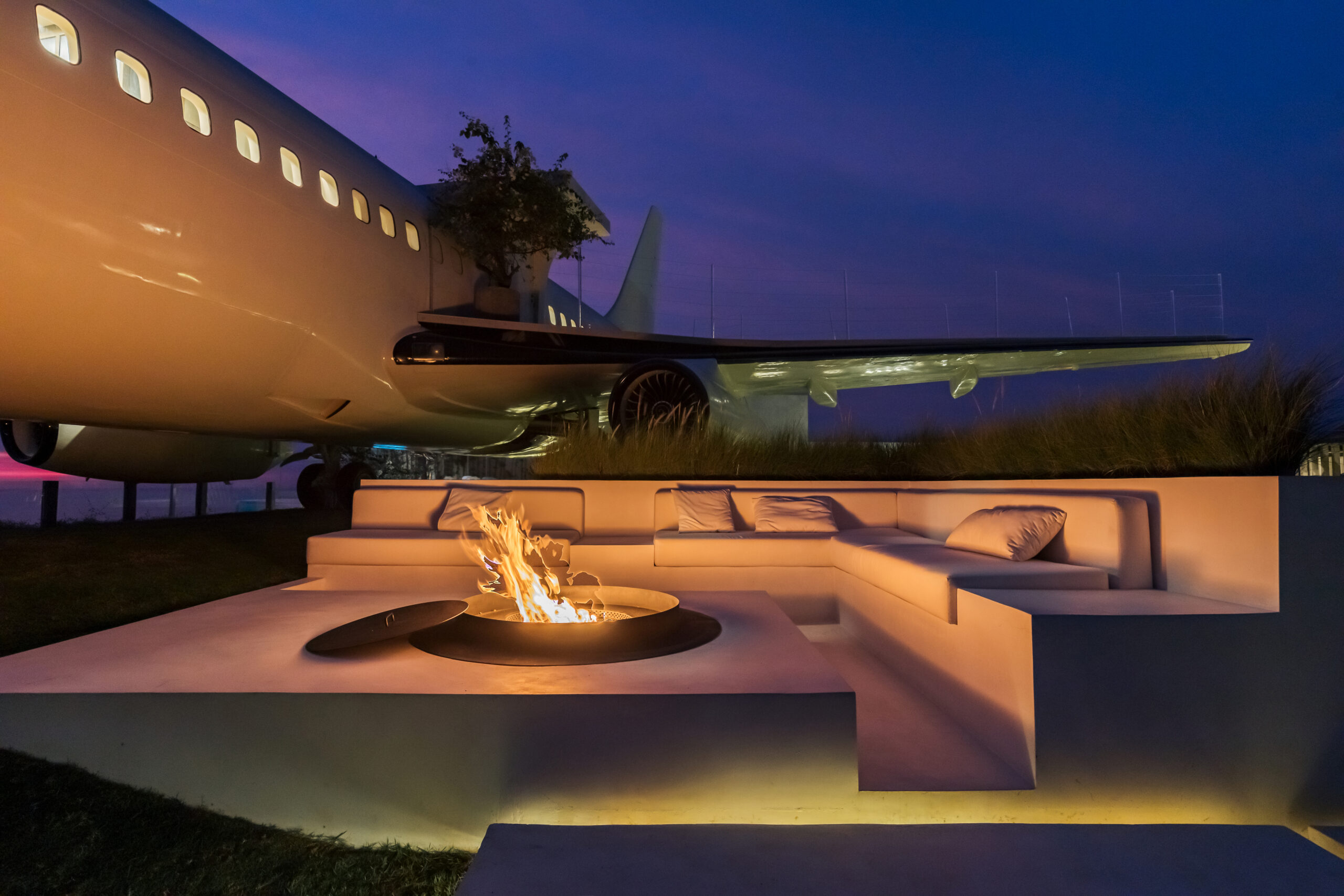 Private Jet Villa, Villa in the fuselage of an airplane